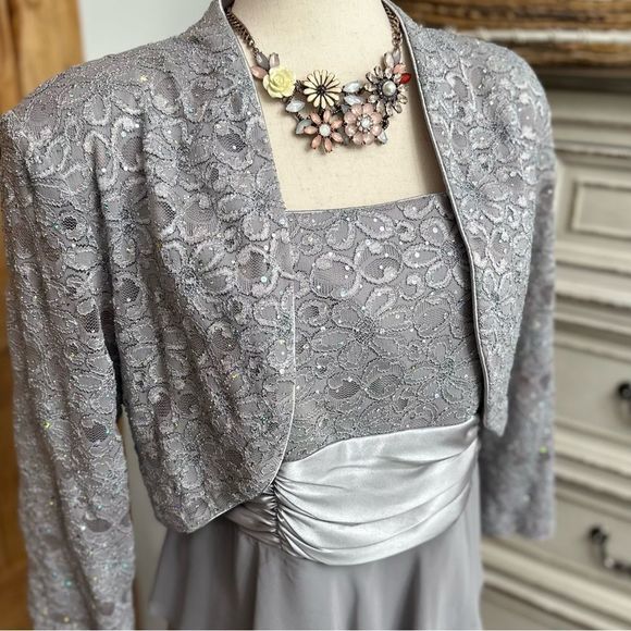 Silver R&M Collection Dress with Jacket 16 - Picture 4 of 12